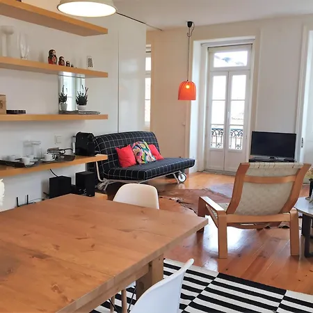 B2 Beautiful Sunny Loft Bairro Alto - Bica Lägenhet