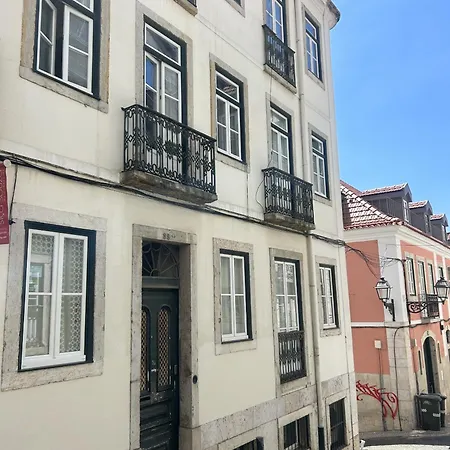 Bica II Charming & Sunny Flat With Tejo River View *