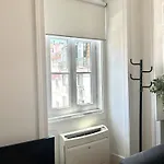דירה B2 Beautiful Sunny Loft Bairro Alto - Bica *