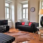 B2 Beautiful Sunny Loft Bairro Alto - Bica * ליסבון
